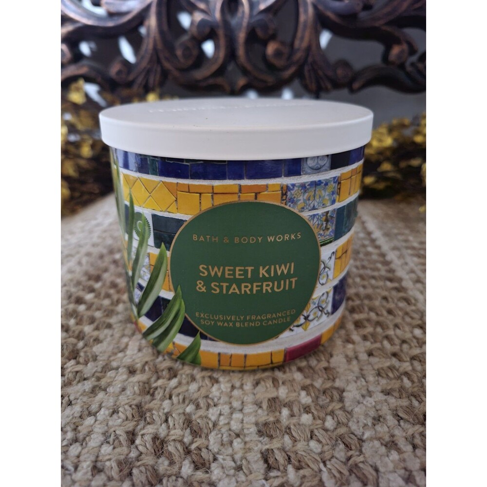 Sweet Kiwi & Starfruit - Bath and Body Works 3-wick Candle